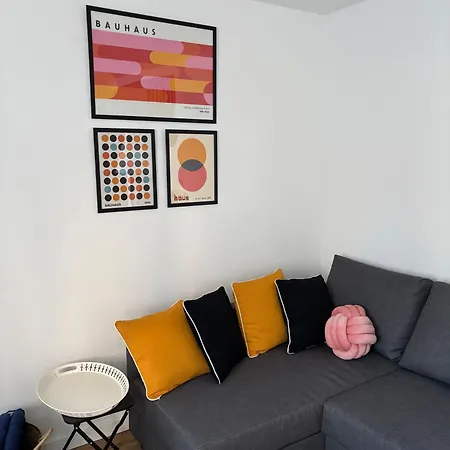 Apartment Place A Part *